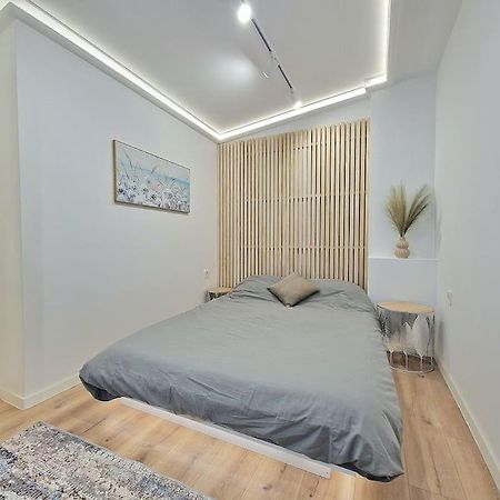 Luxury Apartment. 75 Inches Tv Varna Exterior foto