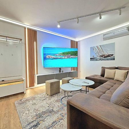 Luxury Apartment. 75 Inches Tv Varna Exterior foto