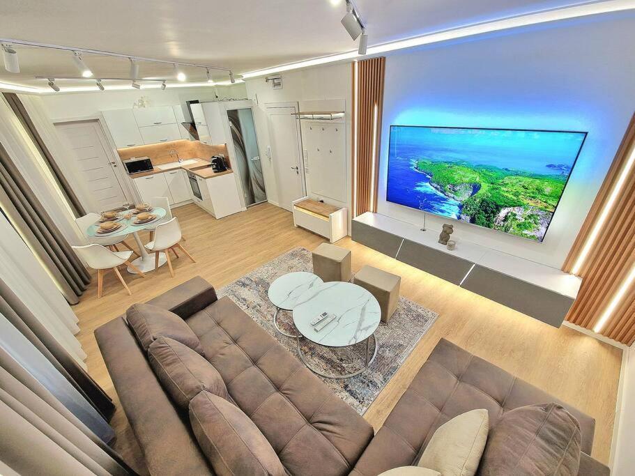 Luxury Apartment. 75 Inches Tv Varna Exterior foto